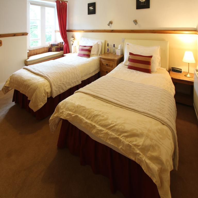 Brookhouse Guest House Clapham  Rum bild